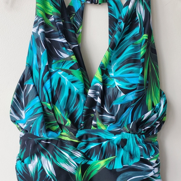 Aqua Green Swim Nwt Aqua Green One Piece Swimsuit Poshmark